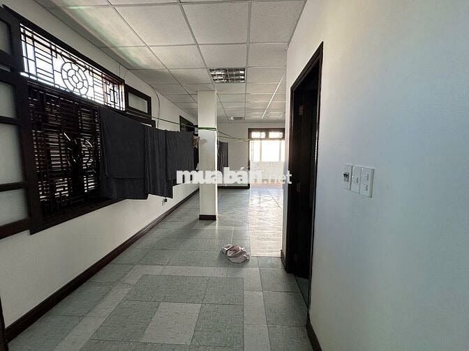 CHO THUÊ VĂN PHÒNG 120M2 TẠI 99 NÚI THÀNH 2 MẶT TIỀN