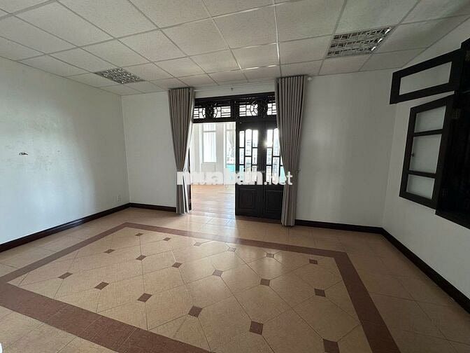 CHO THUÊ VĂN PHÒNG 120M2 TẠI 99 NÚI THÀNH 2 MẶT TIỀN