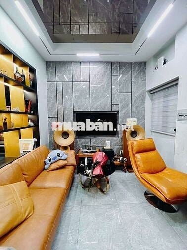 NHÀ TÔN THẤT THUYẾT Q4- HẺM 4m- 46m2 - 2 LẦU- GIÁ 5 TỶ NHỈNH