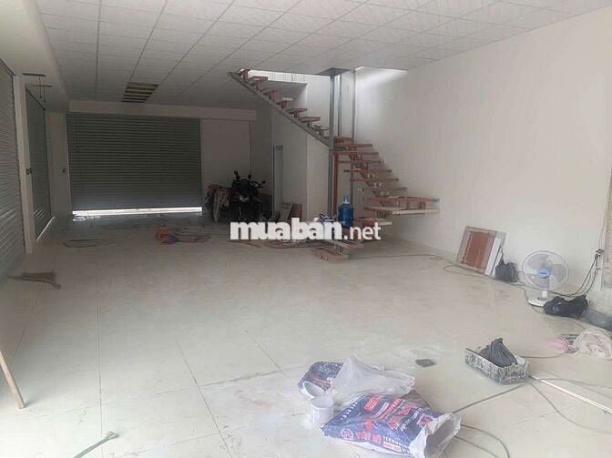 Cho thuê mặt bằng góc trệt+ lầu suốt  17×7 khu tên lửa