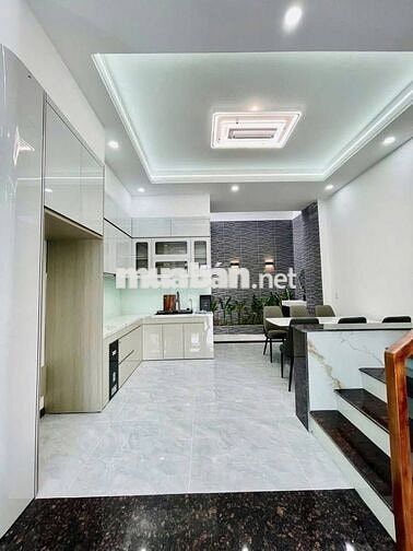 Nhà Mặt Tiền Tiện Kinh Doanh Ngay Trung Tâm Thủ Dầu Một