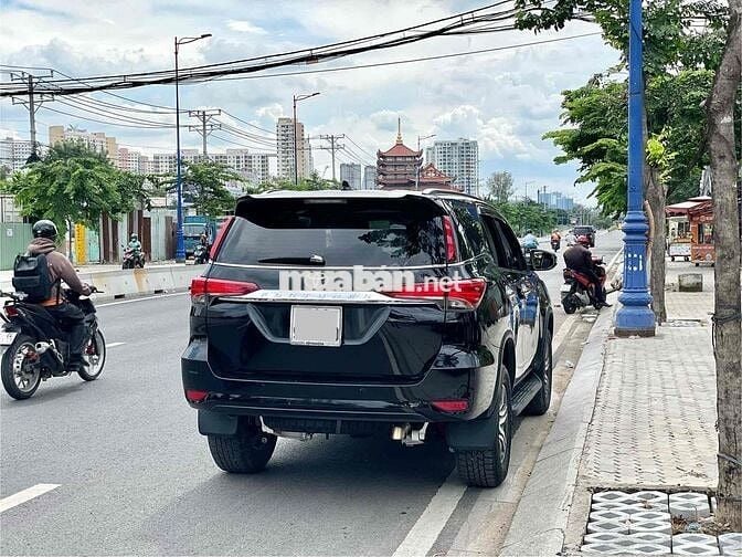 Toyota Fortuner 2019 Đen Đi Lướt 31.000km zin