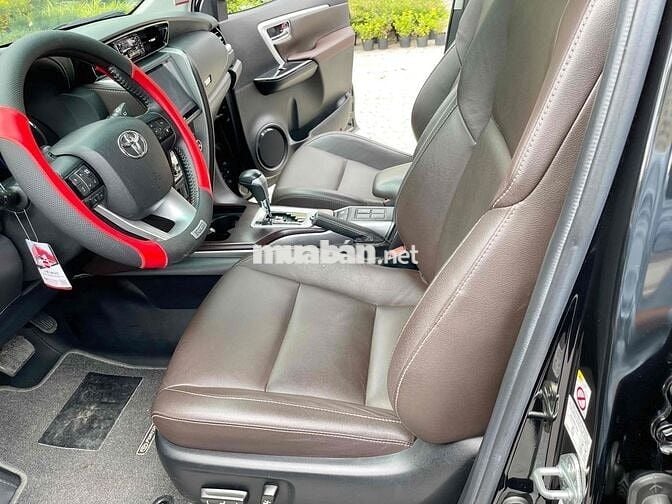 Toyota Fortuner 2019 Đen Đi Lướt 31.000km zin