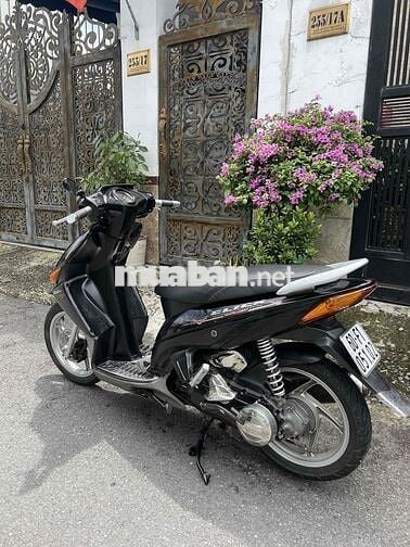 Honda click xe đẹp nguyên bản máy êm giá tốt