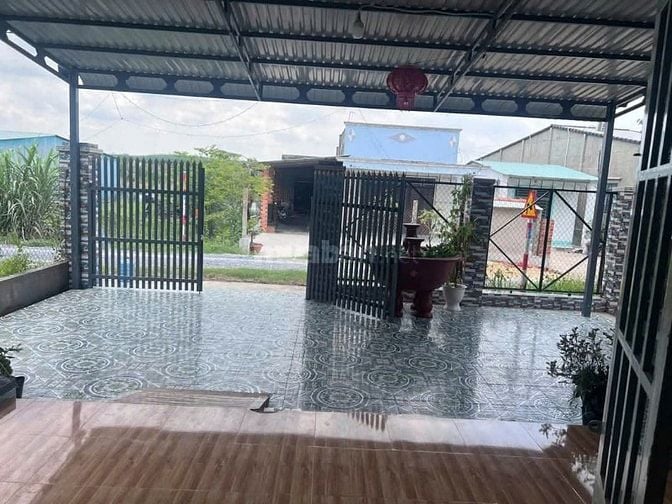 CHỦ NGỢP GỬI BÁN NHÀ PHƯỚC THẠNH 325m2, SHr, GIÁ 950 triệu 