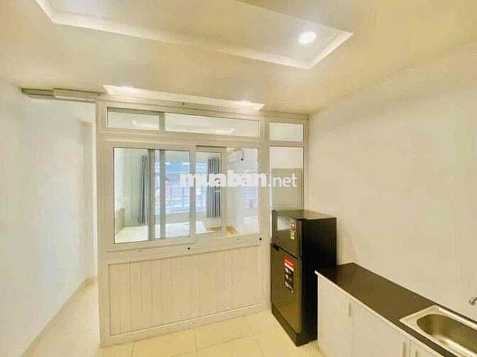 Căn Hộ 1Pn Tách Bếp Gần Ngã Tư Hàng Xanh Ngay Bạch Đằng