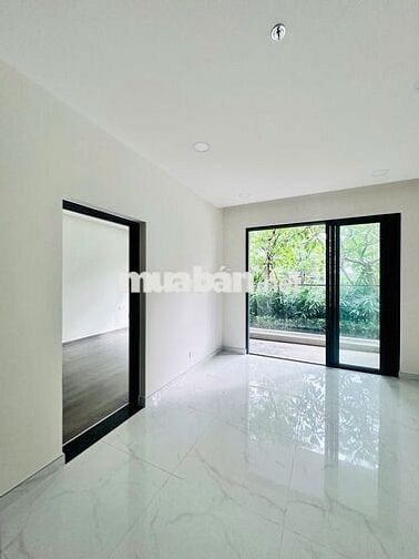 Duplex 2 tầng, có sân vườn riêng 4PN 4WC