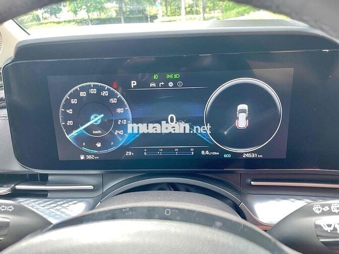 Kia Carnival 2024 Trắng máy Dầu Premium 7 ghế