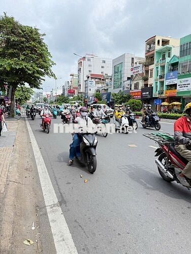 Nhà 2 lầu MT đường cộng hòa,P.13. DTSD 55M2 giá : 6ty2 còn bớt