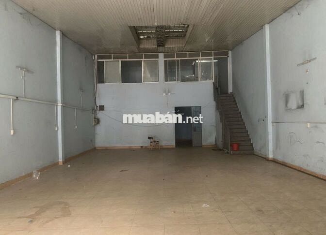 Cho Thuê Kho Xưởng Dt 8 x 25m gác lửng. Giá 25 triệu.