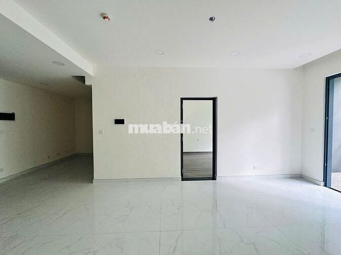 Duplex 2 tầng, có sân vườn riêng 4PN 4WC