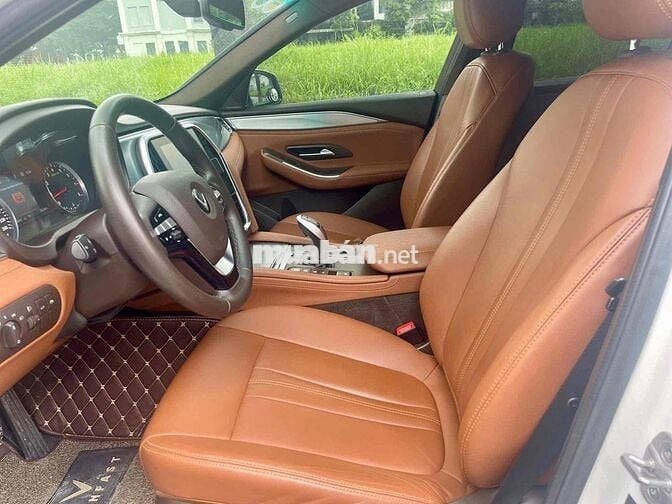 VinFast Lux A2.0 2021 Premium 2.0 AT - 60000 km