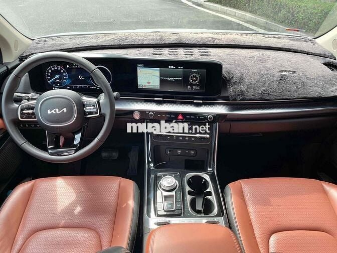 Kia Carnival 2024 Trắng máy Dầu Premium 7 ghế