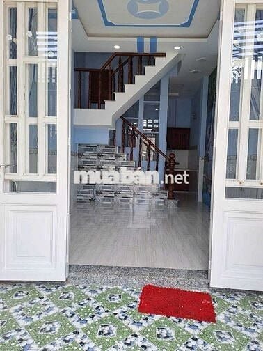 Nhà mặt tiền giữ sổ hồng chính
Đường nhựa rộng 8 m ấp 3 xã Xtt hóc môn
