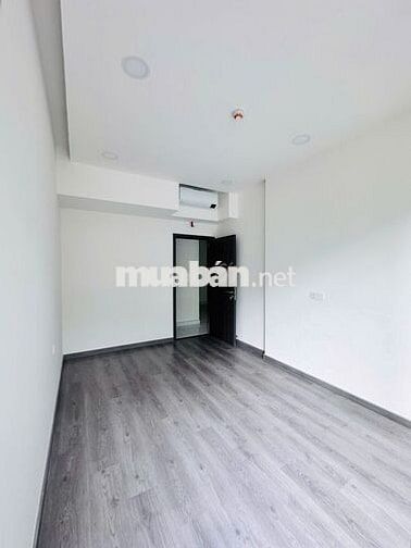 Duplex 2 tầng, có sân vườn riêng 4PN 4WC