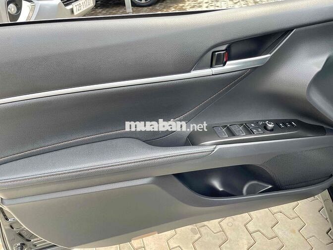 Toyota Camry 2.5Q 2024 Đen Xe 1 Chủ Như Mới