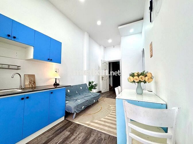 Căn hộ hiếm Q1 🏡 2PN thoáng sáng, ban công, giá rẻ chỉ 11tr