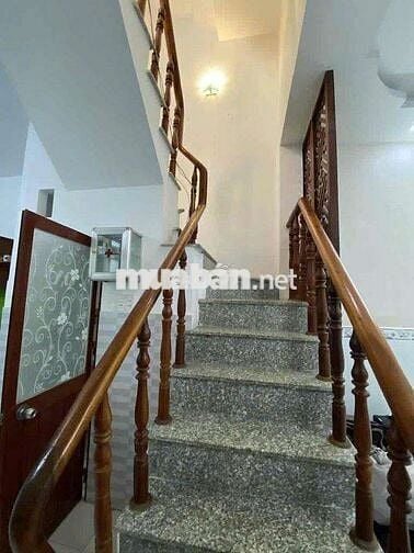 Nhà cho thuê Phước Kiển. Nhà bè đường Lê Văn Lương