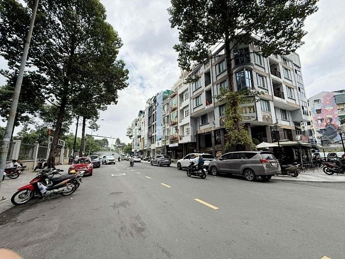 Chính chủ bán căn hộ Indochina Q.1 - 113m2 4pn 2wc - giá 7,9 tỉ