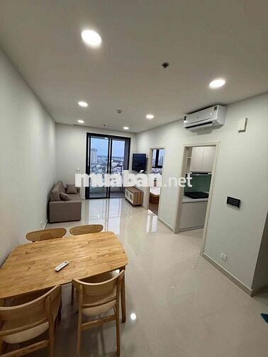 D-Homme Q6, W2-12-2, 50m², 1PN 1WC, nhà trống, thuê 11tr/tháng, ở liền