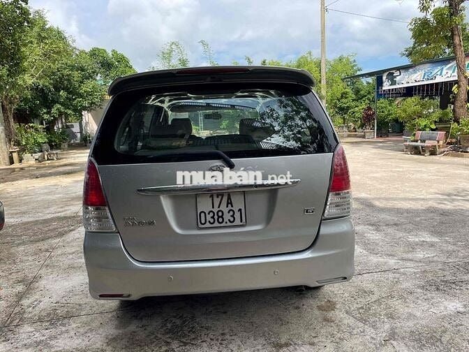 Toyota Innova 2011 G - 150000 km
