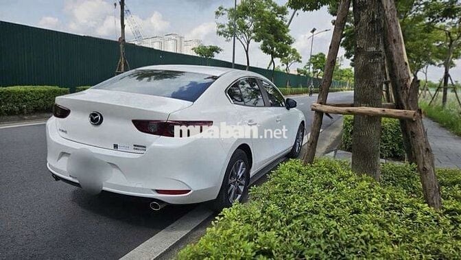 Mazda 3 2022 xe đẹp căng.