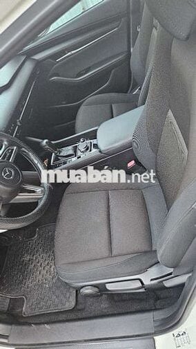 Mazda 3 2022 xe đẹp căng.
