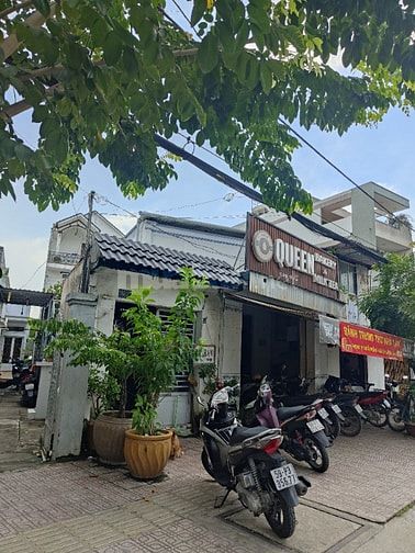Nhà sổ đỏ 250m mặt tiền Huỳnh Tấn Phát