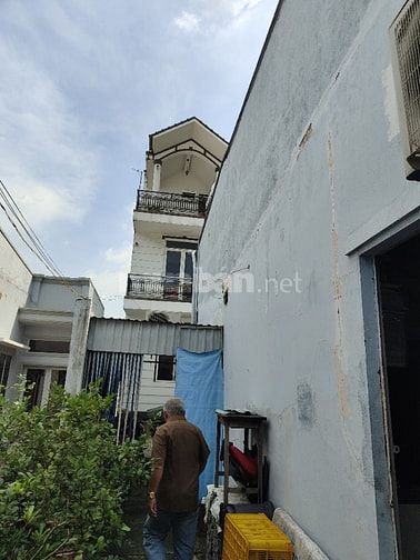 Nhà sổ đỏ 250m mặt tiền Huỳnh Tấn Phát
