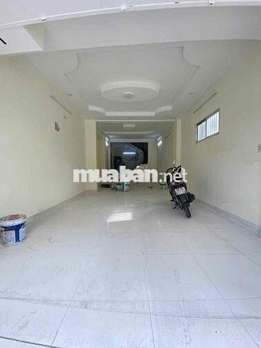 CHO THUÊ NHÀ 2 GÓC MẶT TIỀN KHU SẦM UẤT GẦN TRƯỜNG HỌC CHUNG CƯ