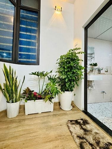 NHÀ ĐẸP Ở NGAY PHỐ NGỌC HÀ, ĐẦY ĐỦ NỘI THẤT VÀO Ở NGAY