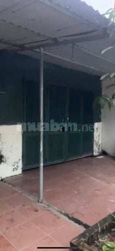 chính chủ bán nhà trục chính đường Lạc Hồng trước cổng trường cấp 2 