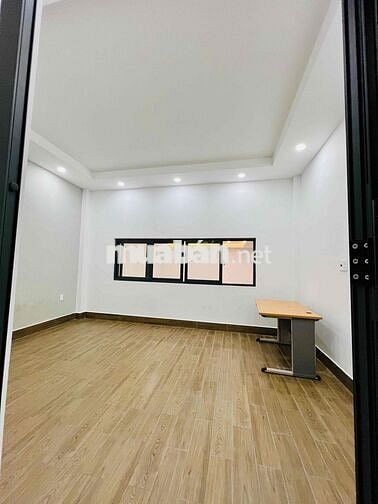 Nhà Mới Xây DT 5x20 1Trệt 1Lửng 3Pn 3Wc Khu Phân Lô Cây Xanh Vỉa Hè