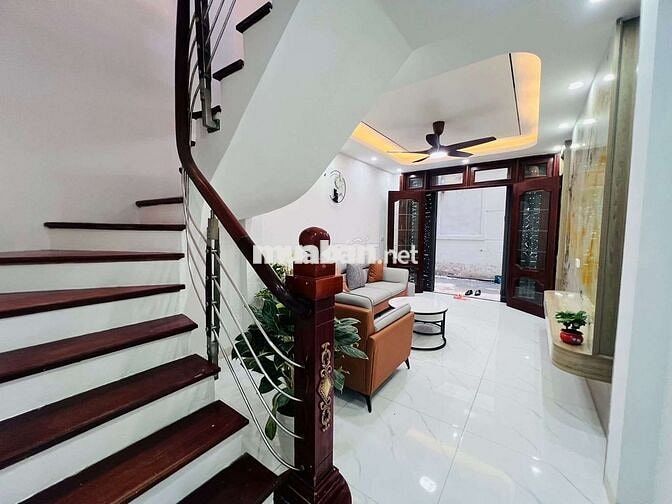 MỸ ĐÌNH - GẦN PHỐ KINH DOANH - VÀI BƯỚC CHÂN RA OTO - FULL NỘI THẤT
