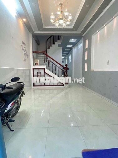 Cho thuê nhà nguyên căn hẻm 50 Quang Trung