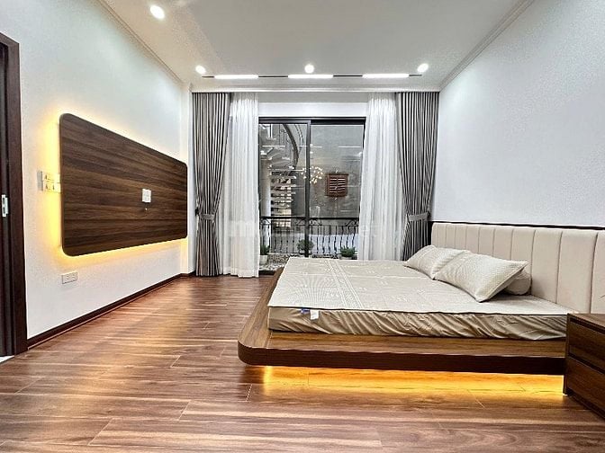 BÁN GẤP - NHÀ PHỐ KIM MÃ - BA ĐÌNH - 50M - 5 TẦNG - MT 4,2M - 15,5 tỷ