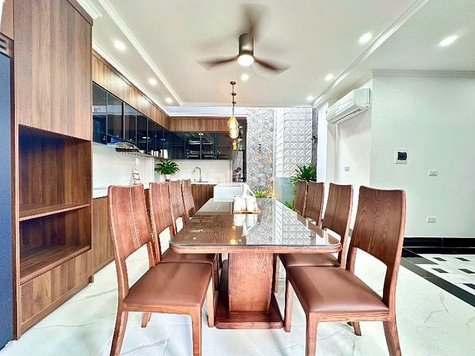 BÁN GẤP - NHÀ PHỐ KIM MÃ - BA ĐÌNH - 50M - 5 TẦNG - MT 4,2M - 15,5 tỷ