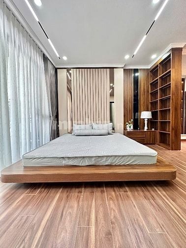 BÁN GẤP - NHÀ PHỐ KIM MÃ - BA ĐÌNH - 50M - 5 TẦNG - MT 4,2M - 15,5 tỷ