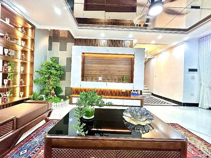 BÁN GẤP - NHÀ PHỐ KIM MÃ - BA ĐÌNH - 50M - 5 TẦNG - MT 4,2M - 15,5 tỷ