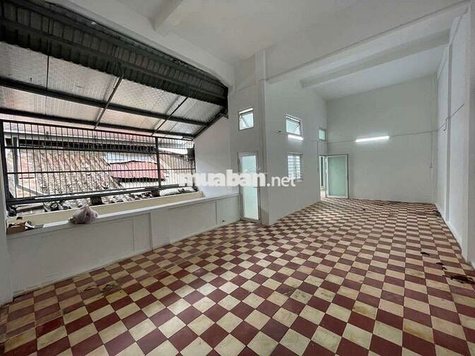Cho Thuê nhà Mặt Tiền tiện ở và kinh doanh