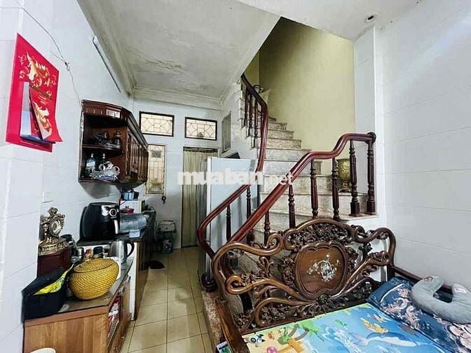 Bán nhà phố hào nam tt đống đa cách ô tô đỗ 10m