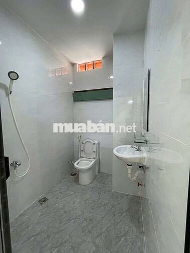 Cho Thuê nhà Mặt Tiền tiện ở và kinh doanh