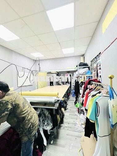 BÁN NHÀ 2 CĂN ĐÔI - SỔ RIÊNG TỪNG CĂN - NGANG KHỦNG 8.2m -SÁT MẶT TIỀN