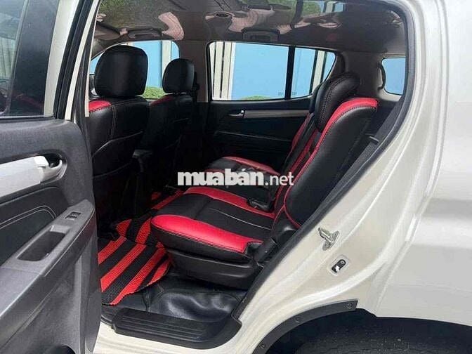 Isuzu Mu X 2.5 số sàn đời cuối 2016