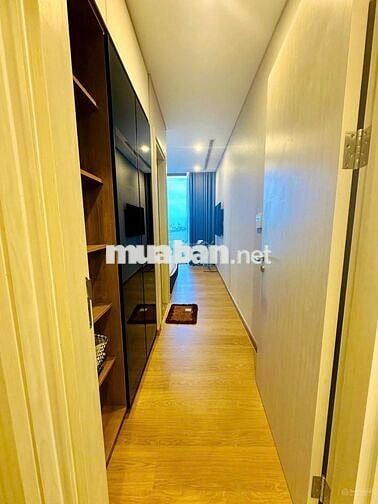Bán căn 2PN 68m² tầng 16 view sông Hàn, pháo hoa, full nội thất