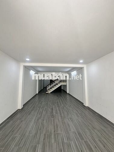 Cho thuê nhà gần ngã tư Âu Cơ - Lạc Long Quân 6PN giá 25tr/tháng TL