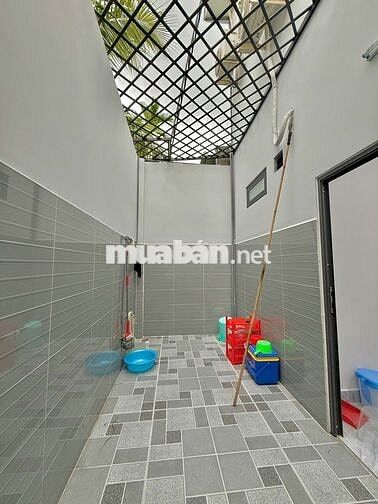 Nhà Mỹ Hưng Mỹ Phong kiên cố 3pn xe hơi tới nhà cách ĐH90D 30m