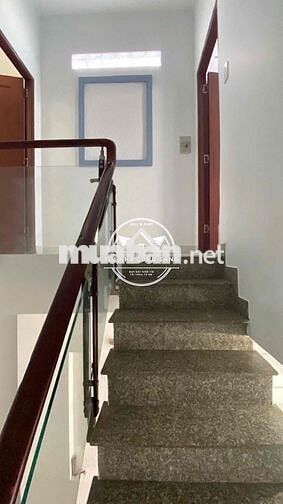 CHO THUÊ NHÀ HẺM Ô TÔ P. HBP, THỦ ĐỨC. 4PN + 4WC GIÁ 15 TRIỆU