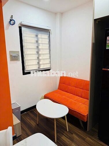 SIÊU PHẨM NHÀ Ở FULL NỘI THẤT - 2 Phòng Ngủ 2wc - /2C Sư Vạn Hạnh, Q10