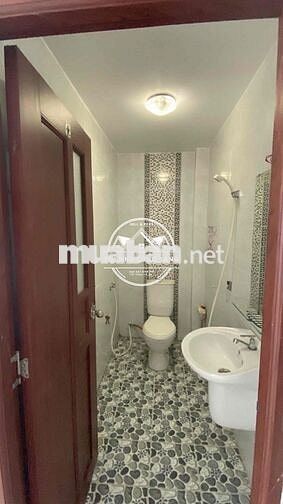 CHO THUÊ NHÀ HẺM Ô TÔ P. HBP, THỦ ĐỨC. 4PN + 4WC GIÁ 15 TRIỆU
